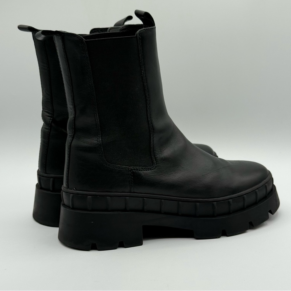 Steve Madden Barclay Black Leather Pull On Rounded Toe Chunky Ankle Boot Size 8 - Picture 3 of 16